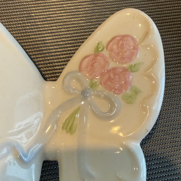 Vintage Homco Porcelain Butterfly Wall Decorations. Set of 3 - Picture 3 of 5